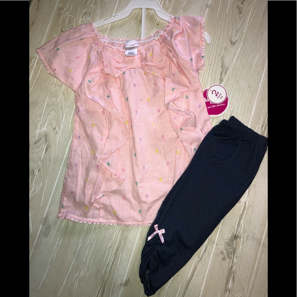 NWT Nannette kids 2 piece outfit, pinstripe